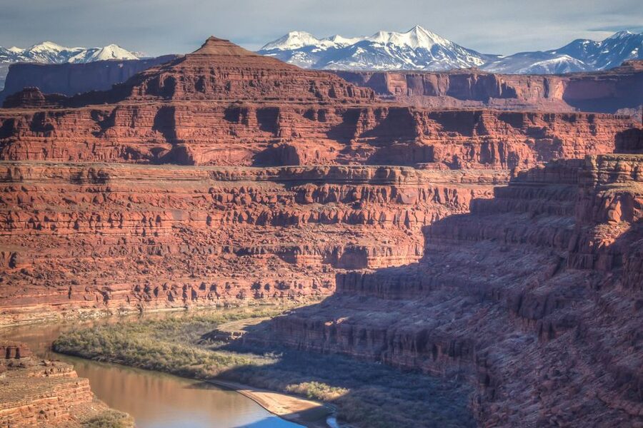 Moab: Canyonlands National Park 4x4 White Rim Tour - Lathrop Canyon and lunch beside the river