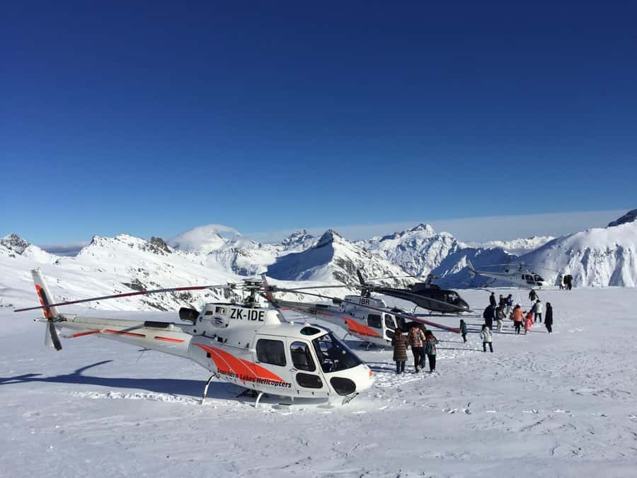 Mount Cook: Tasman Glacier & National Park Scenic Flight - Flying beside Aoraki/Mt Cook