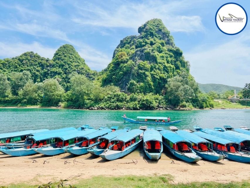 National Park - Paradise Cave & Phong Nha Cave - The 40-minute walk to Paradise Cave