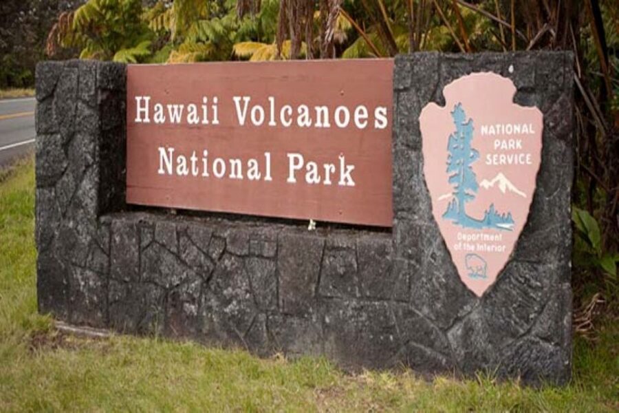 Oahu to Big Island Volcanoes National Park Adventure Tour - Flying from Oahu to Hilo