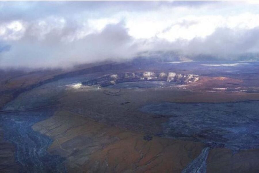 Oahu to Big Island Volcanoes National Park Adventure Tour - Richardson Black Sand Beach