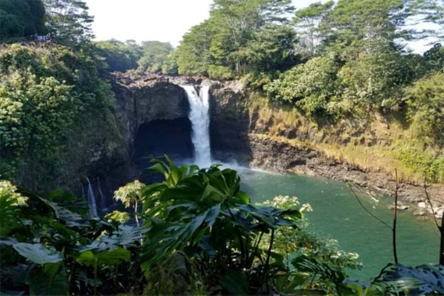 Oahu to Big Island Volcanoes National Park Adventure Tour - Hilo Bay, Banyan Drive, and Liliuokalani Gardens