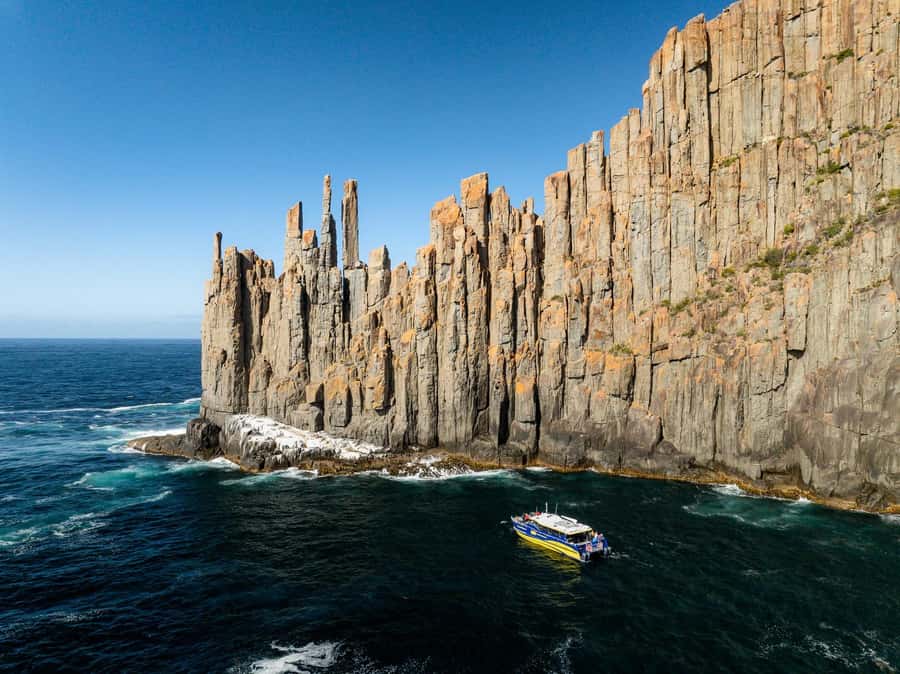 Port Arthur: Cape Raoul Wilderness Cruise - Leaving Port Arthur Jetty for the Tasman coast