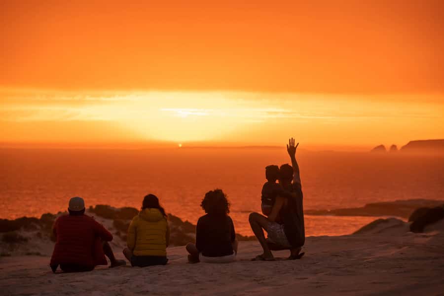 Port Lincoln: Lincoln National Park Sunset Sand Dunes Tour - Stanford Beach and the coastal stop