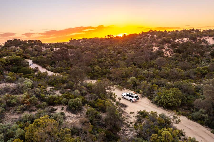 Port Lincoln: Lincoln National Park Sunset Sand Dunes Tour - The 4WD ride through the dunes