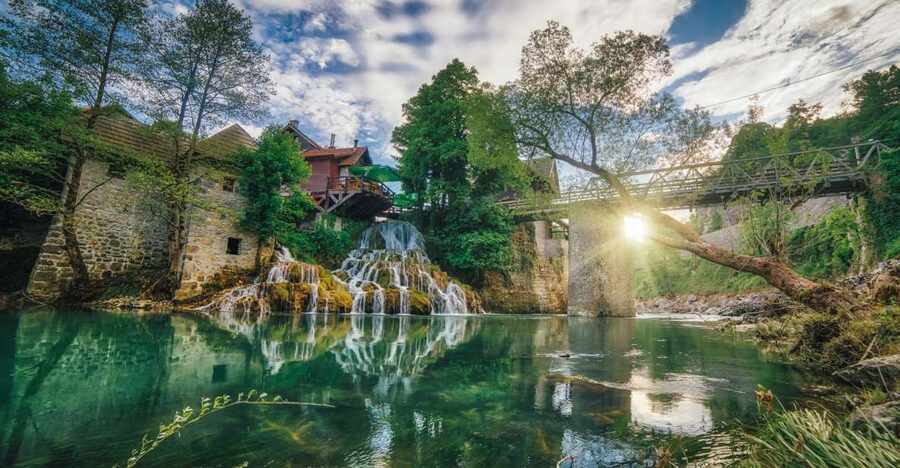 Private Day Trip Zagreb-Plitvice Lakes National Park - The two-hour drive through Croatia