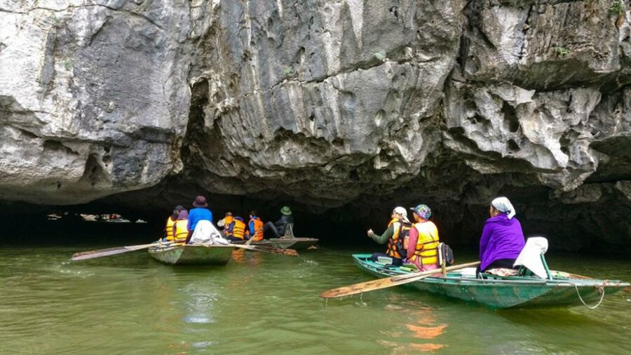 Private Full Day Tam Coc, Cuc Phuong National Park W/ Lunch - Pickup, group size, and where the day ends