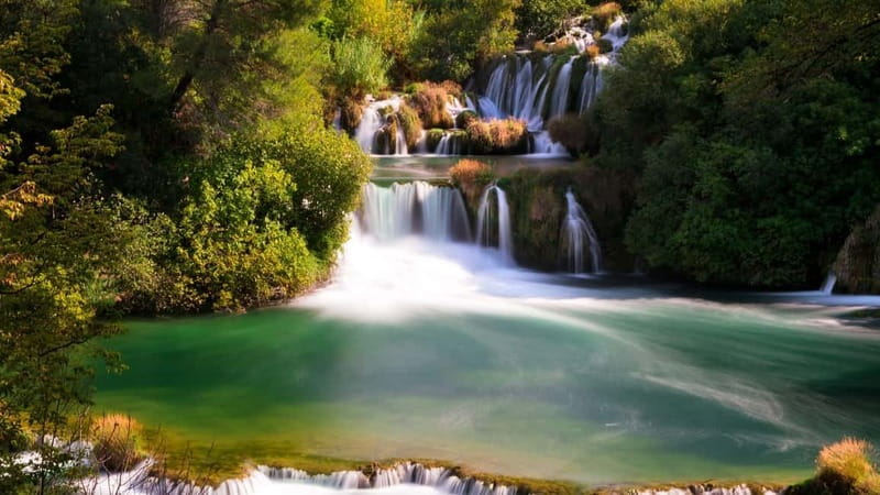 Private Krka National Park & Klis Fortress from Split - Walking the wooden paths at Skradinski Buk