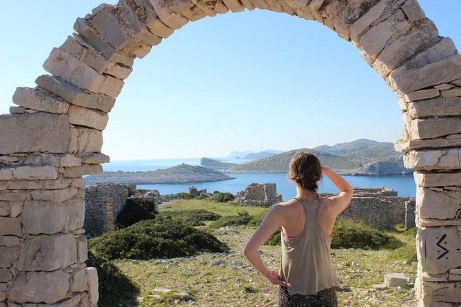 Private Speedboat tour to National Park Kornati Islands - Reaching Lojena Bay in northern Kornati
