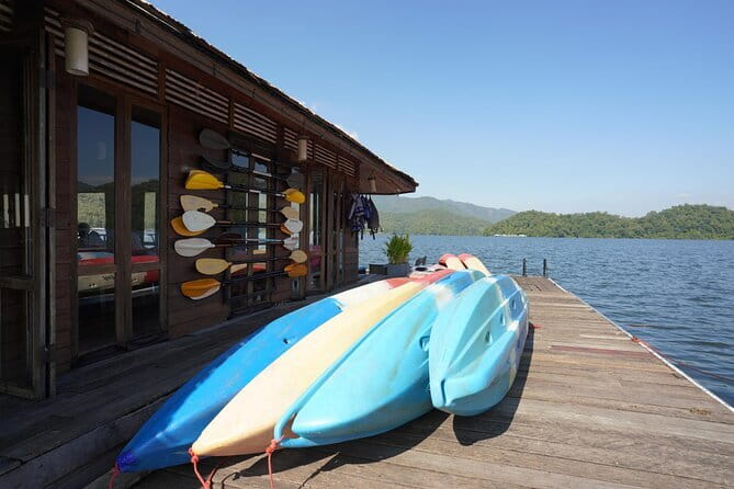 Private Sticky Waterfall & Floating Srilanna National Park - Why this private day works so well