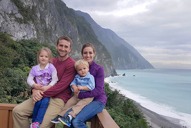 Private Taroko Gorge Day Tour from Hualien with Local Expert - Sakul Trail for a short forest walk