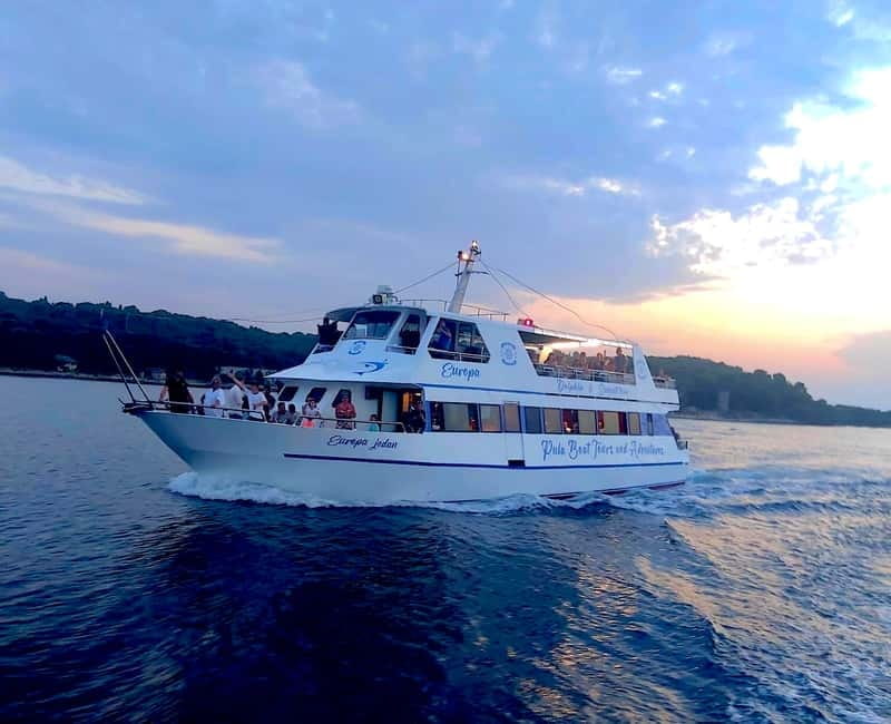 Pula: Brijuni National Park Cruise, Lunch and Fažana Beach - Lunch with wine, water, and soft drinks