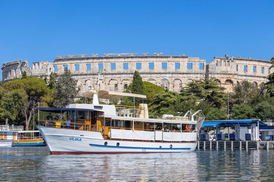 Pula: Brijuni National Park Sunset, Dolphins & Dinner Cruise - Sunset views and the return to Pula
