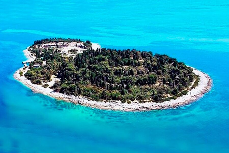 Pula: Brijuni National Park Tour with Island Visit - The Boat Ride From Pula Toward Fažana