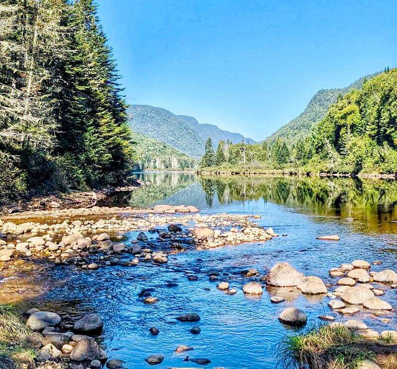 Quebec City: Guided Hike in Jacques-Cartier National Park - Leaving Quebec City for the park