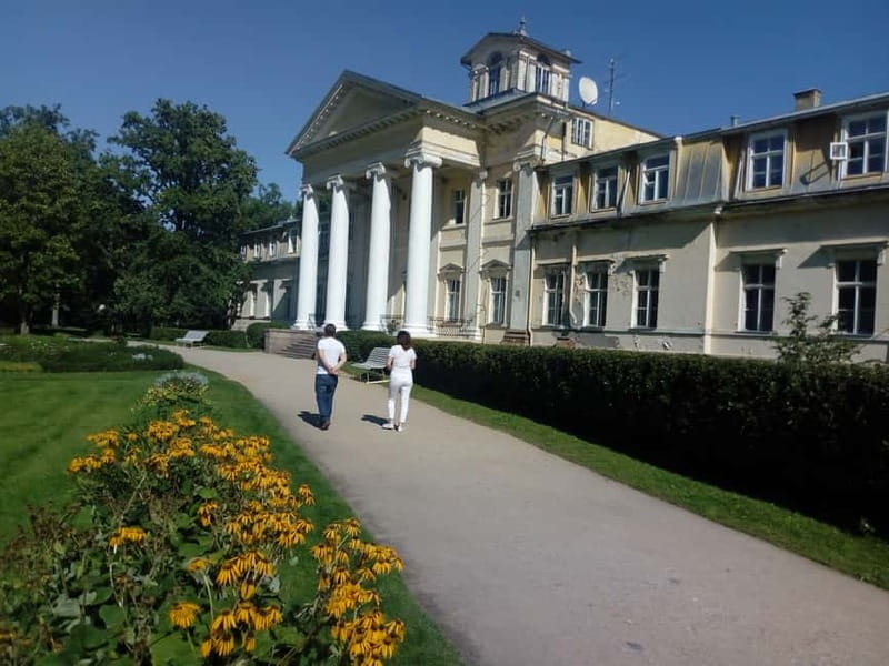 Riga: Private Sigulda, Turaida, and Gauja National Park Tour - The cable car and Krimulda wine option