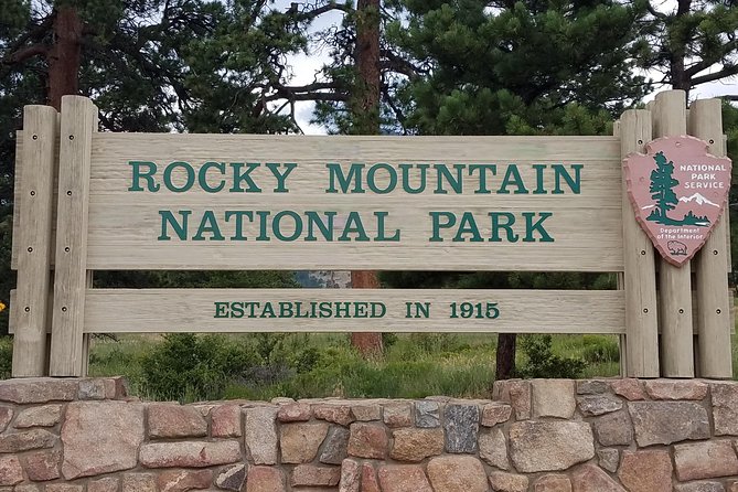 Rocky Mountain National Park and Estes Park Tour from Denver Winter and Spring - A short stop at the Fall River Visitor Center