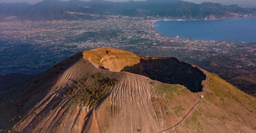Round-Trip to Vesuvius National Park From Ercolano - What the service does not provide