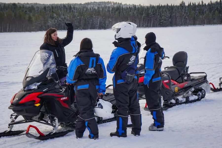 Rovaniemi: Guided Wilderness Snowmobile Safari & Barbeque - Should you book this safari?