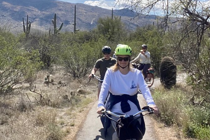 Saguaro National Park East E-Bike Tour - Heat, water, clothing, and timing