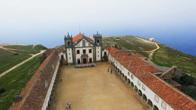 Sesimbra & Arrábida National Park Tour with 5 Wines Tasting - Five wines at Quinta de Alcube