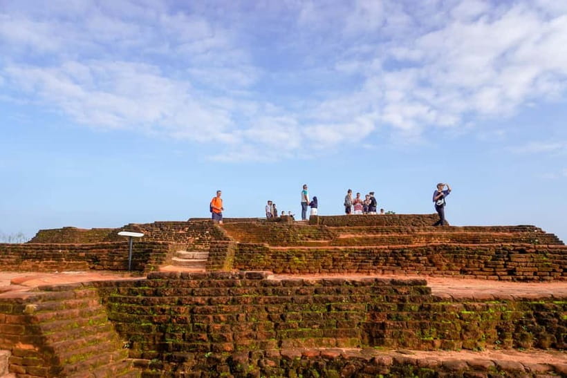Sigiriya Lion Rock Hike & Minneriya National Park Safari - Cancellation and practical planning