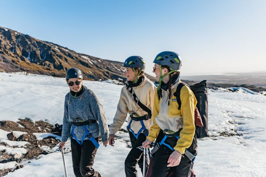 Skaftafell National Park: Falljokull Glacier Easy Hike - Seeing crevasses, moulins, and blue ice