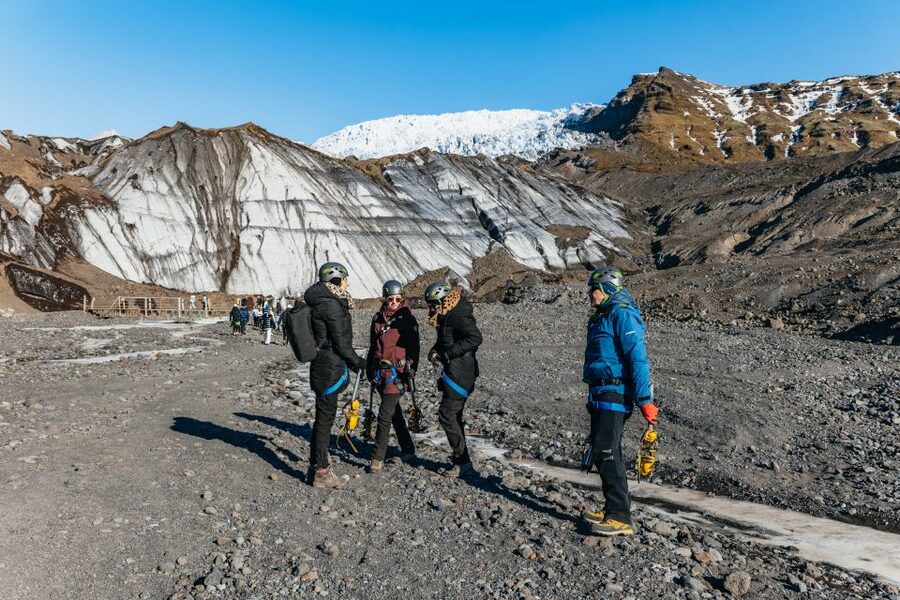 Skaftafell National Park: Falljokull Glacier Easy Hike - Weather, clothing, and practical comfort