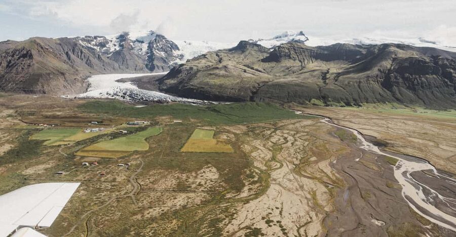 Skaftafell Nature Reserve: Highlights Scenic Airplane Tour - Skeiðarársandur and the braided riverbeds