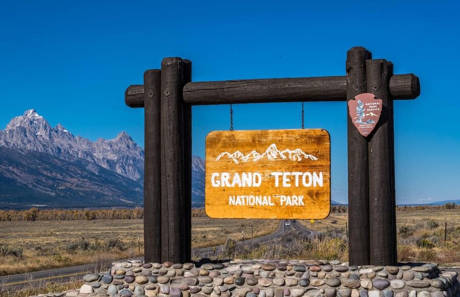 SLC:Grand Teton and Yellowstone National Park Multi-Day Tour - The extra national-park charge for non-US visitors