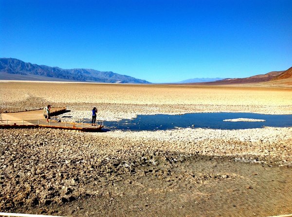 Small-Group Death Valley National Park Day Tour from Las Vegas - Artist’s Drive and the colors of Artist’s Palette