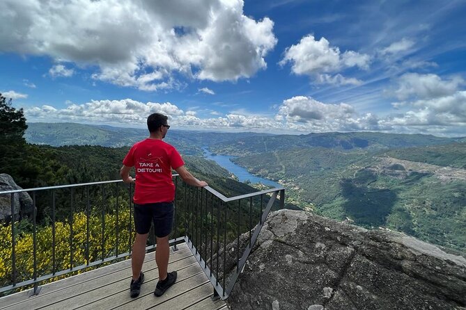 Small Group Geres National Park Full Day with picnic from Porto - Villages, viewpoints, and local stories