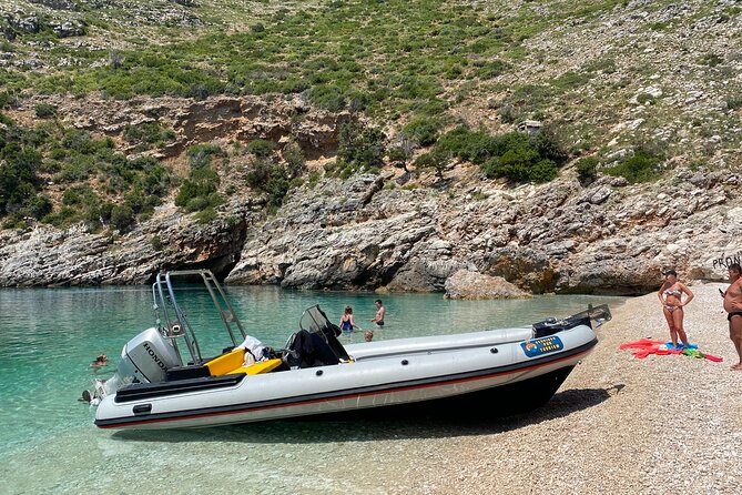 Speed Boat Tour to National Park and Grama Bay - Safety, weather, and who should book