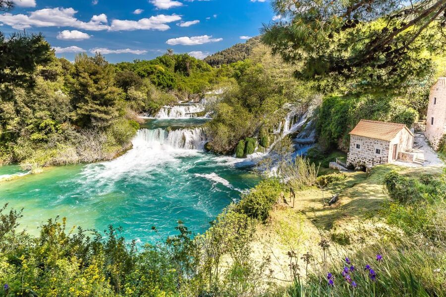 Split: Krka National Park Full-Day Tour with Wine Tasting - Two hours around Skradin