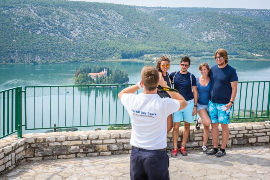 Split/Trogir: Krka National Park Day Trip with Wine Tasting - The guide makes the long road time easier