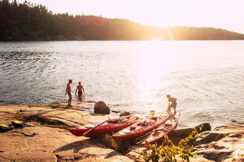 Stockholm: Self Guided Kayak Adventure in Nature Reserve - From Stockholm city to Engarn in about 30 minutes