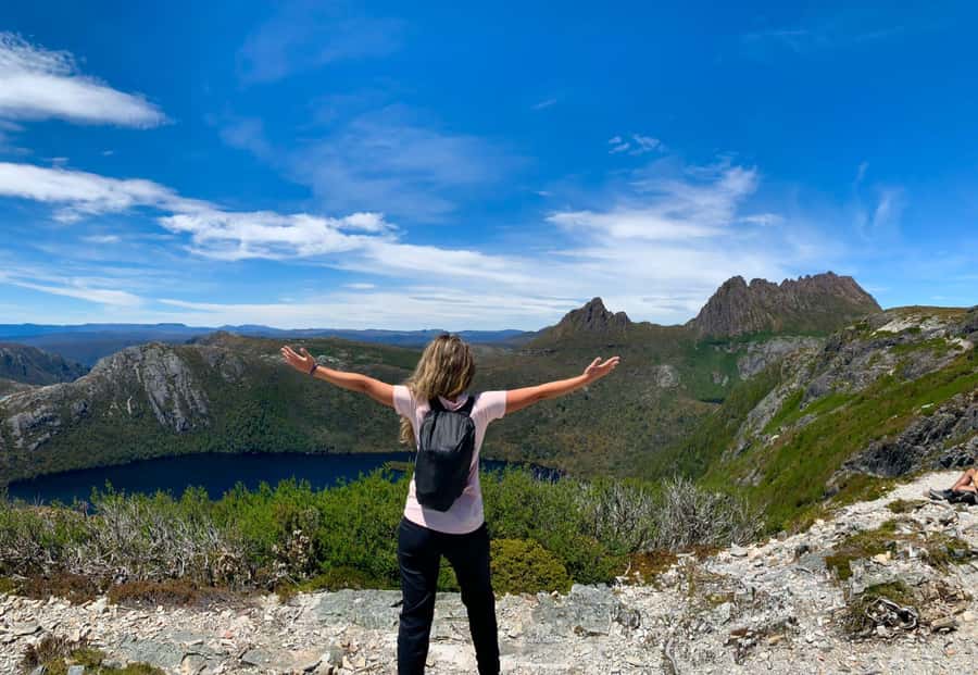 Tasmania: Wilderness and Wildlife Guided 6-Day Tour - Day 1: Russell Falls, Lake St Clair, and Queenstown