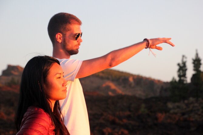 Teide National Park Exclusive and private Tour - El Pino Gordo, a giant Canary Island pine