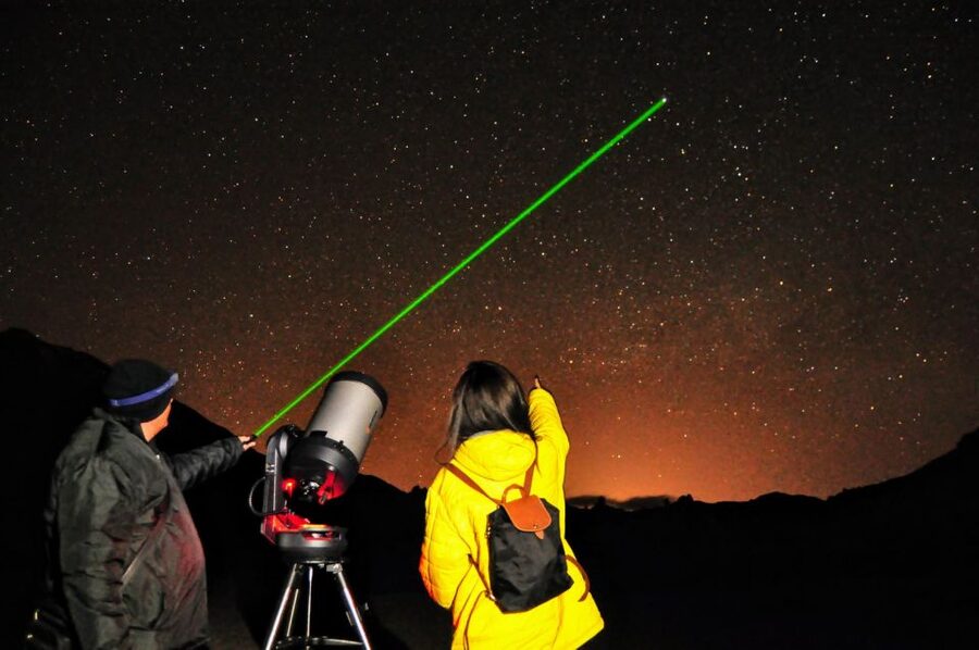 Teide National Park: Sunset & Stargazing Safari with Dinner - Four telescopes and a proper look at the sky