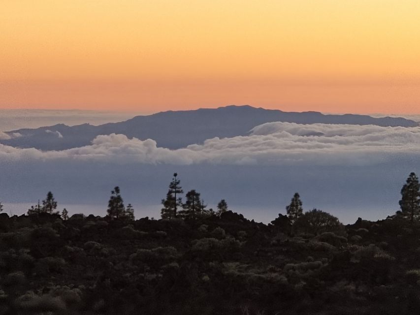 Tenerife: Sunset and Stargazing at Teide National Park - The free night-sky portrait