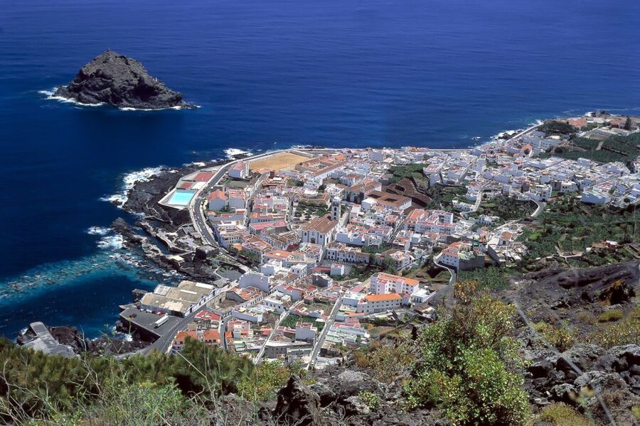 Tenerife: Teide National Park Full-Day Tour with Pickup - The guides and driver make the difference