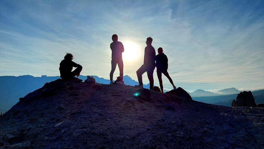 Tenerife: Teide National Park Sunset & Stargazing Tour - Who should book this Mount Teide evening?