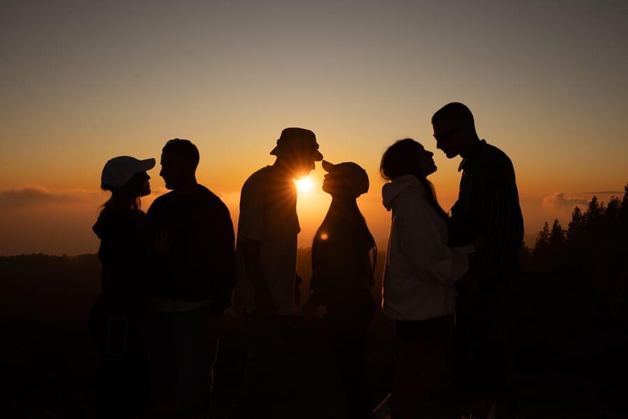 Tenerife: Teide National Park Sunset & Stargazing Tour - Dinner at the roadside restaurant