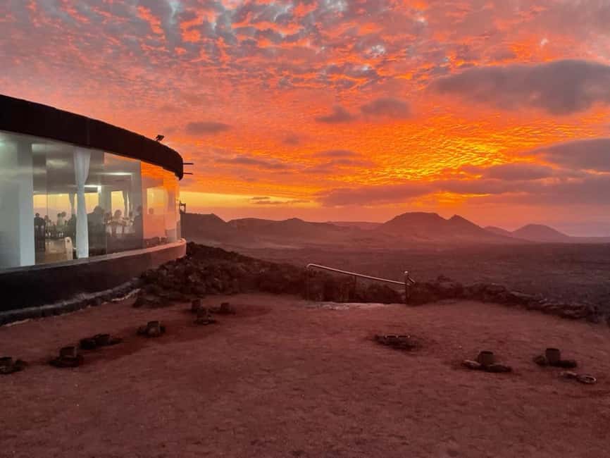Timanfaya National Park: Evening Tour with Volcano Dinner - The resort pickup can shape the evening
