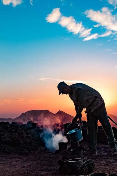 Timanfaya National Park: Evening Tour with Volcano Dinner