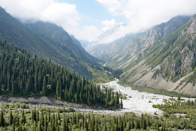 Tour of the Beautiful Ala Archa National Park - From Bishkek to the Tien Shan foothills