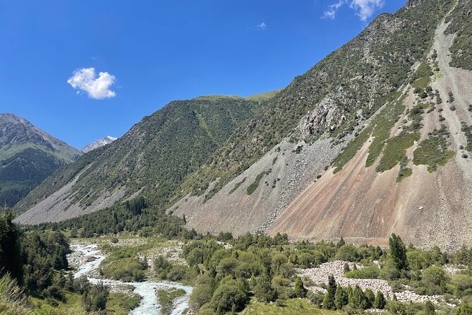 Tour of the Beautiful Ala Archa National Park - What the hike feels like