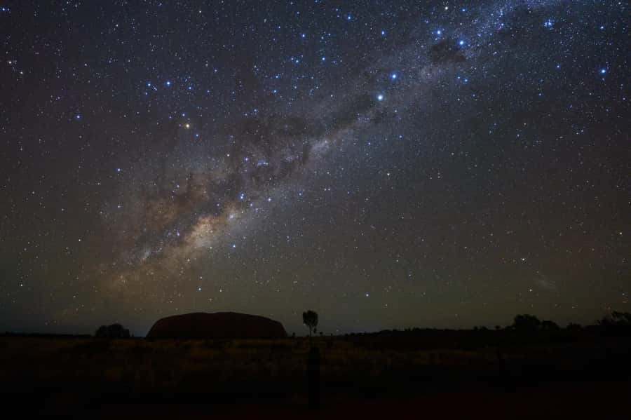 Uluru: National Park Astronomy Tour with Telescope and Photo - Why Uluru is so good after dark