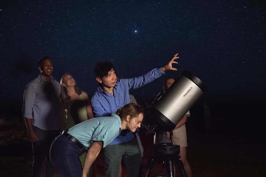 Uluru: National Park Astronomy Tour with Telescope and Photo - Who will enjoy this evening most