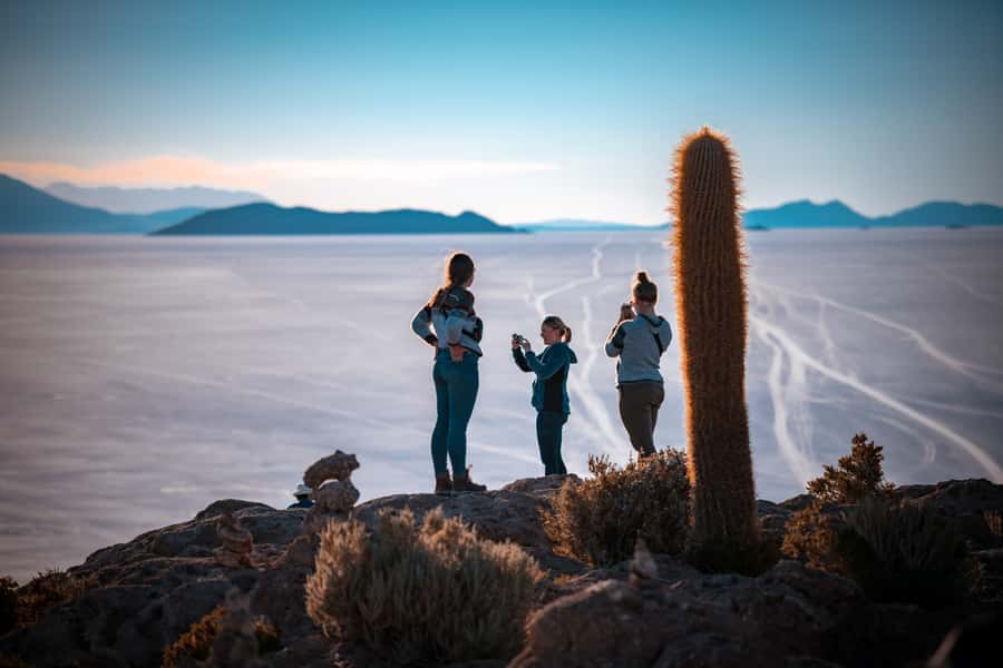 Uyuni: Guided 3-Day Tour Salt Flats & Avaroa National Park - Key points to know before booking